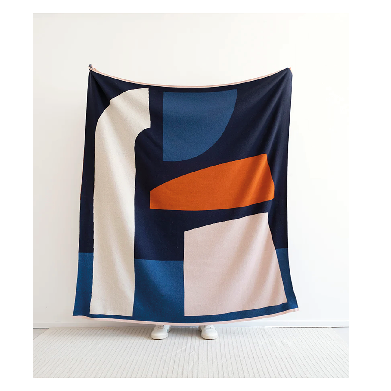 Sophie Home Form Throw - Navy